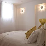 House 4*