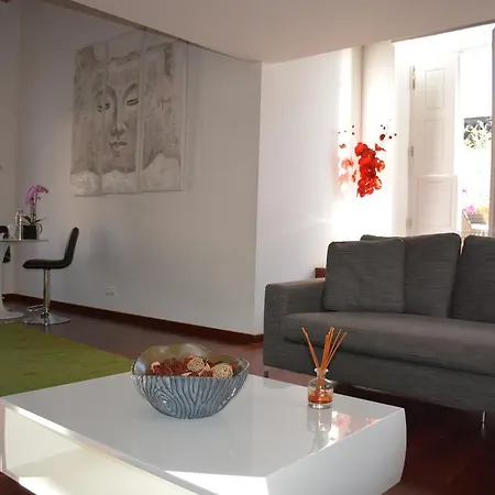 House 4*